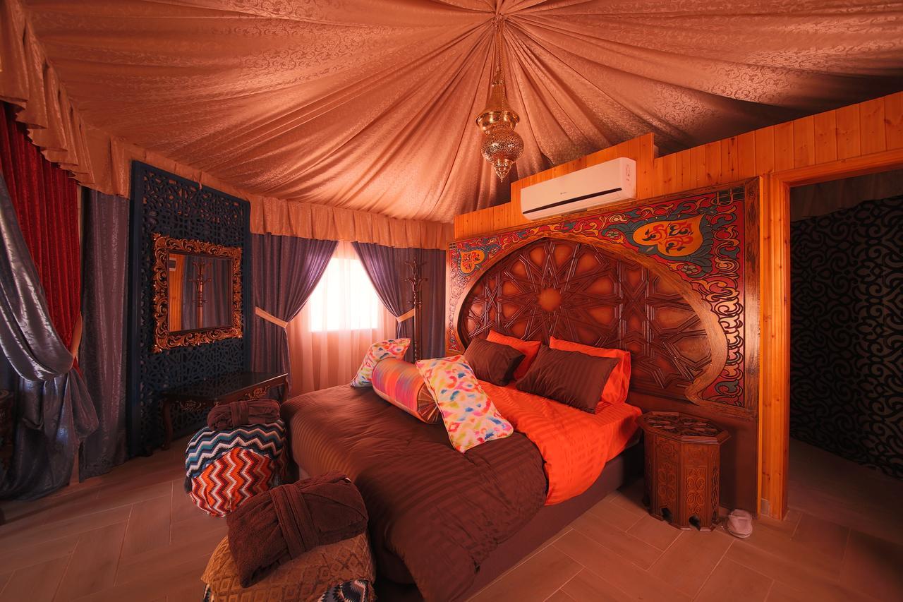 Memories Aicha Luxury Camp Hotel Wadi Rum Exterior photo