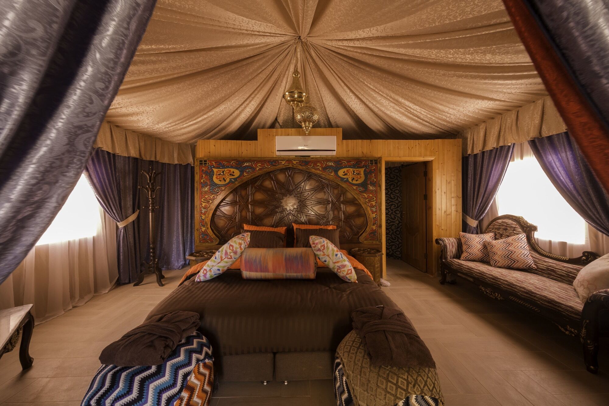 Memories Aicha Luxury Camp Hotel Wadi Rum Exterior photo