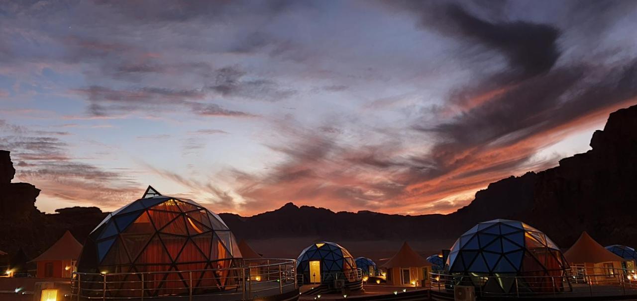 Memories Aicha Luxury Camp Hotel Wadi Rum Exterior photo